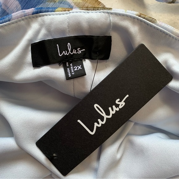 NEW Lulu's White Maxi Dress with Blue Floral Print - Picture 12 of 16